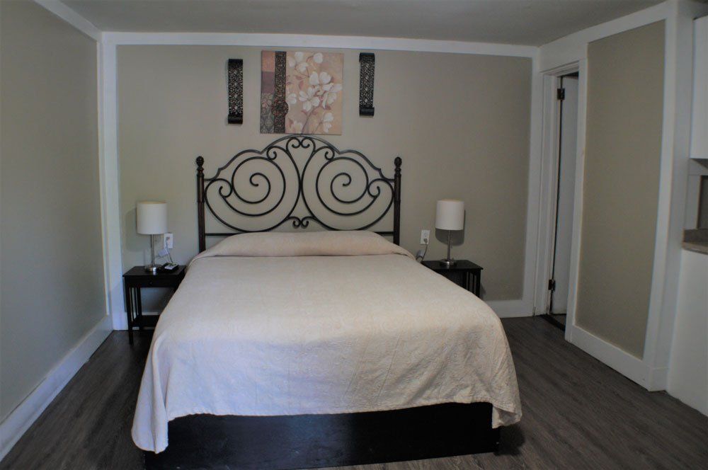 queen size bed