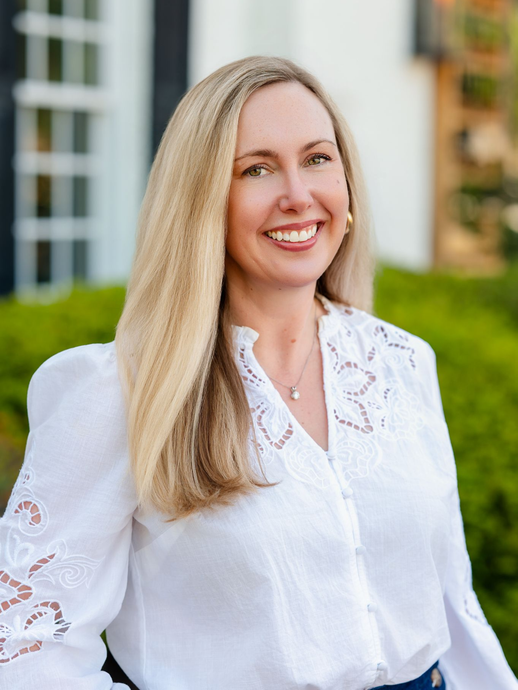 Katie Elliott - Keylight Communications