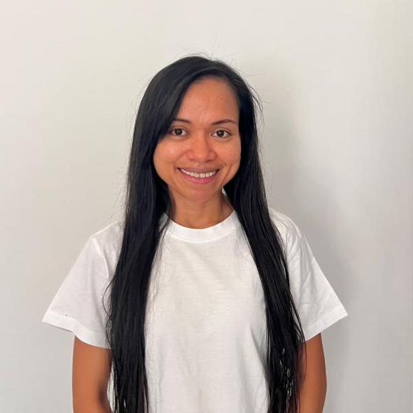 Ms. Veszeli Mariel