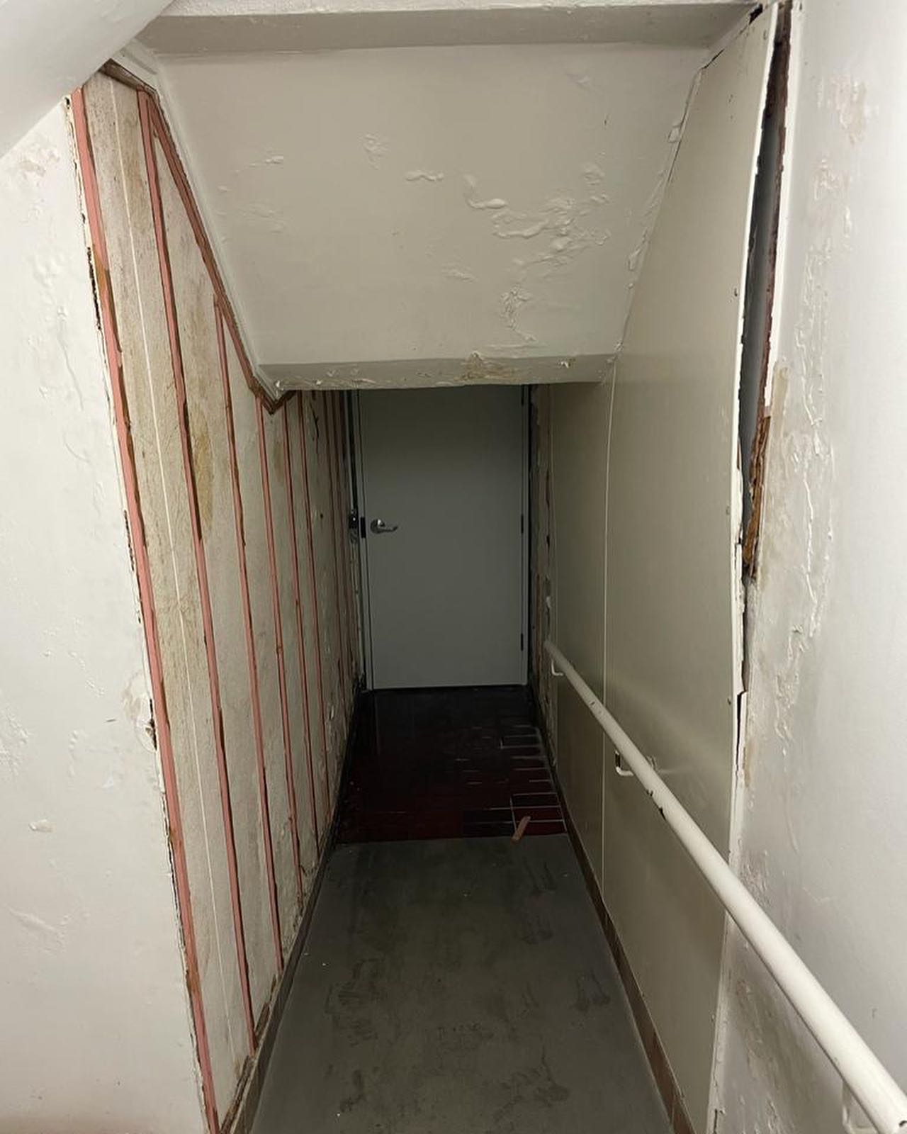 BASEMENT INJECTION WATERPROOFING & NEGATIVE SIDE MEMBRANE