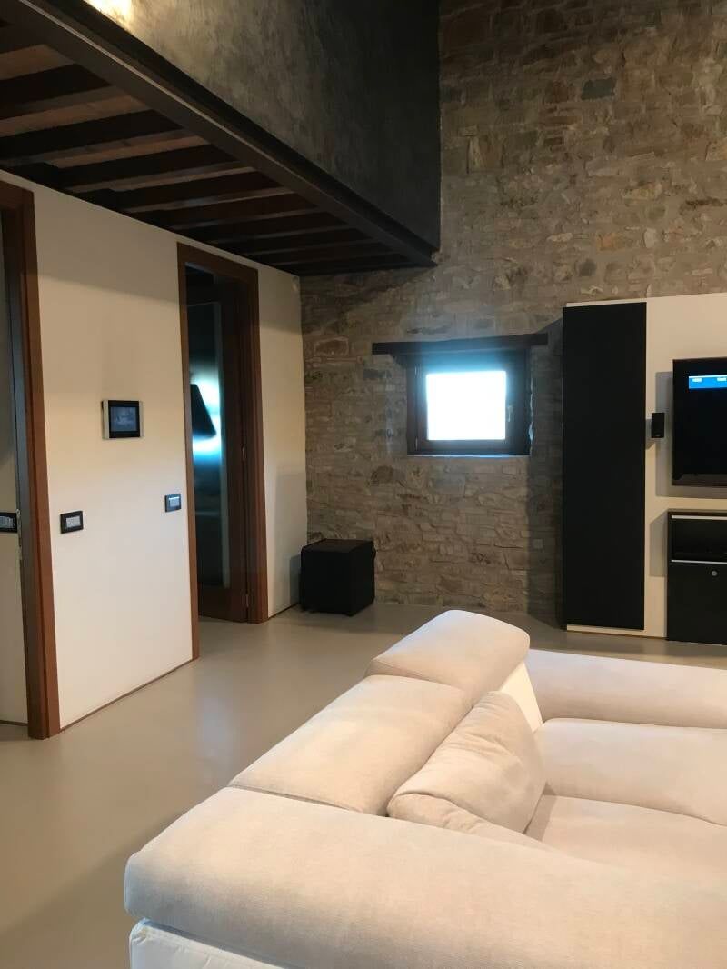Realizzazioni in resina a Modena
