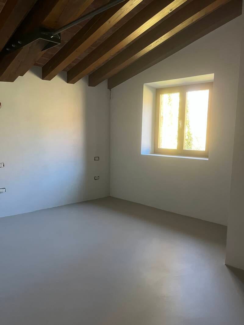 Realizzazioni in resina a Modena