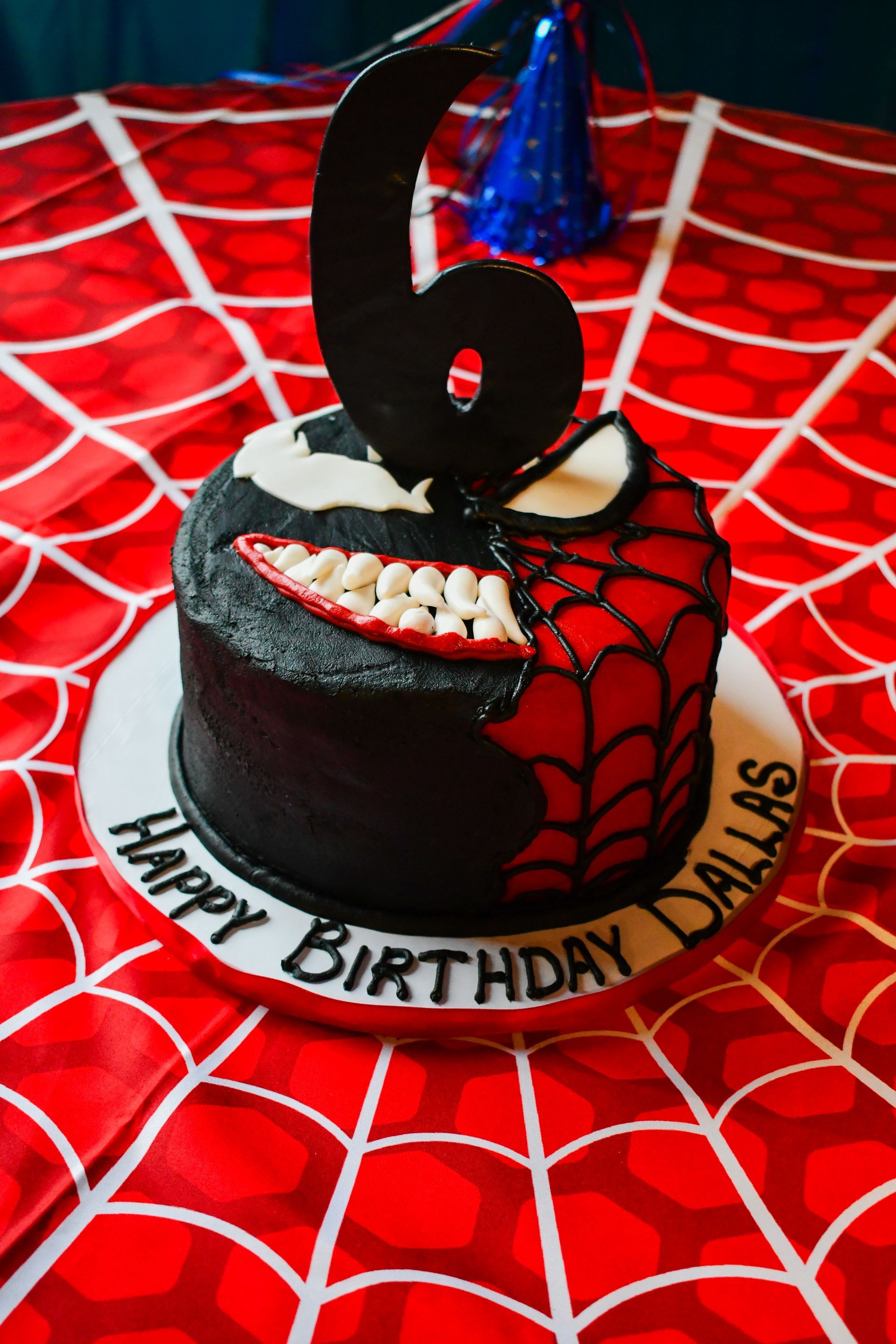 Spiderman and Venom cake for a 6th birthday, with 