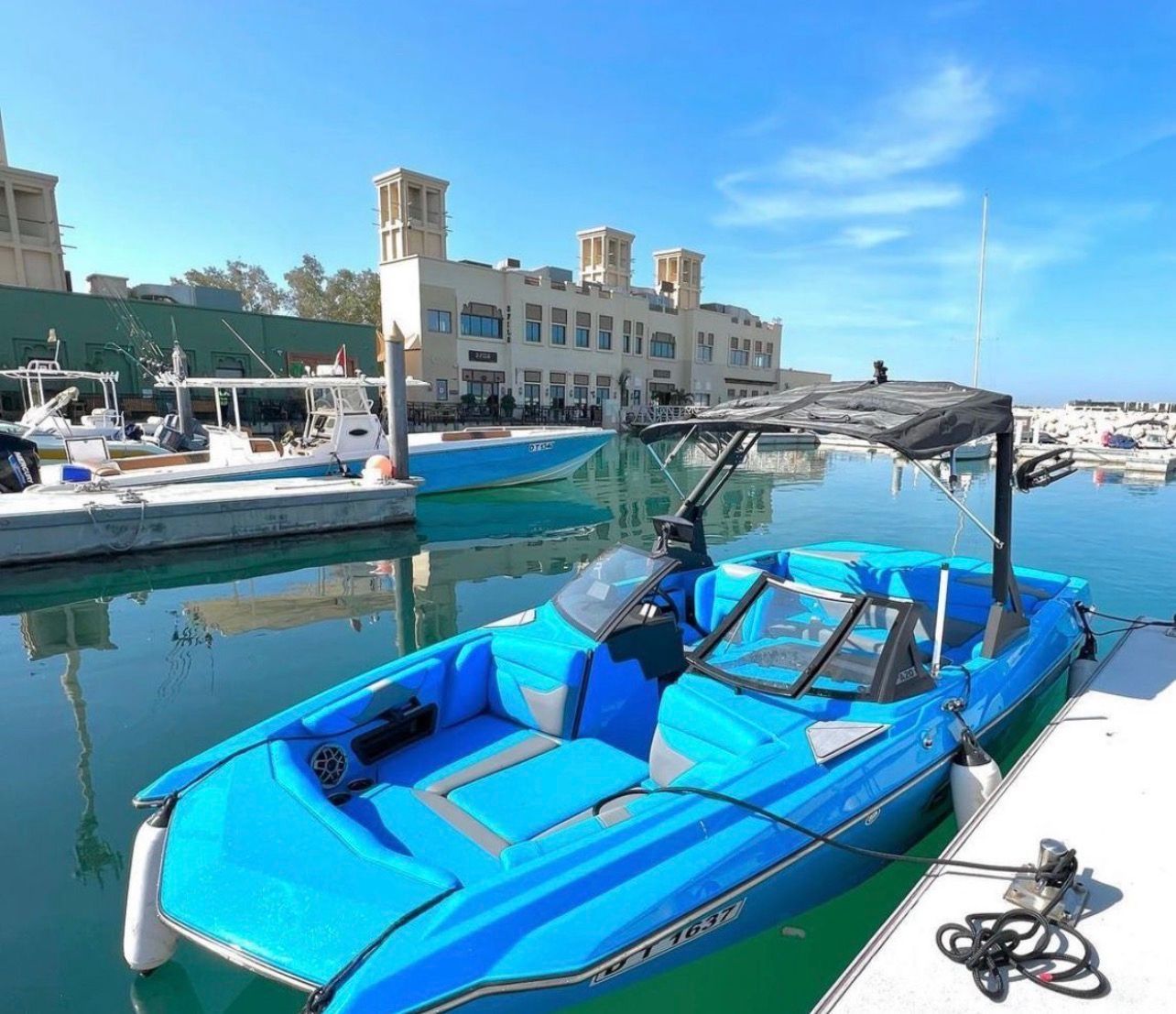 Wakesurf and Wakeboard boat Axis A22 series