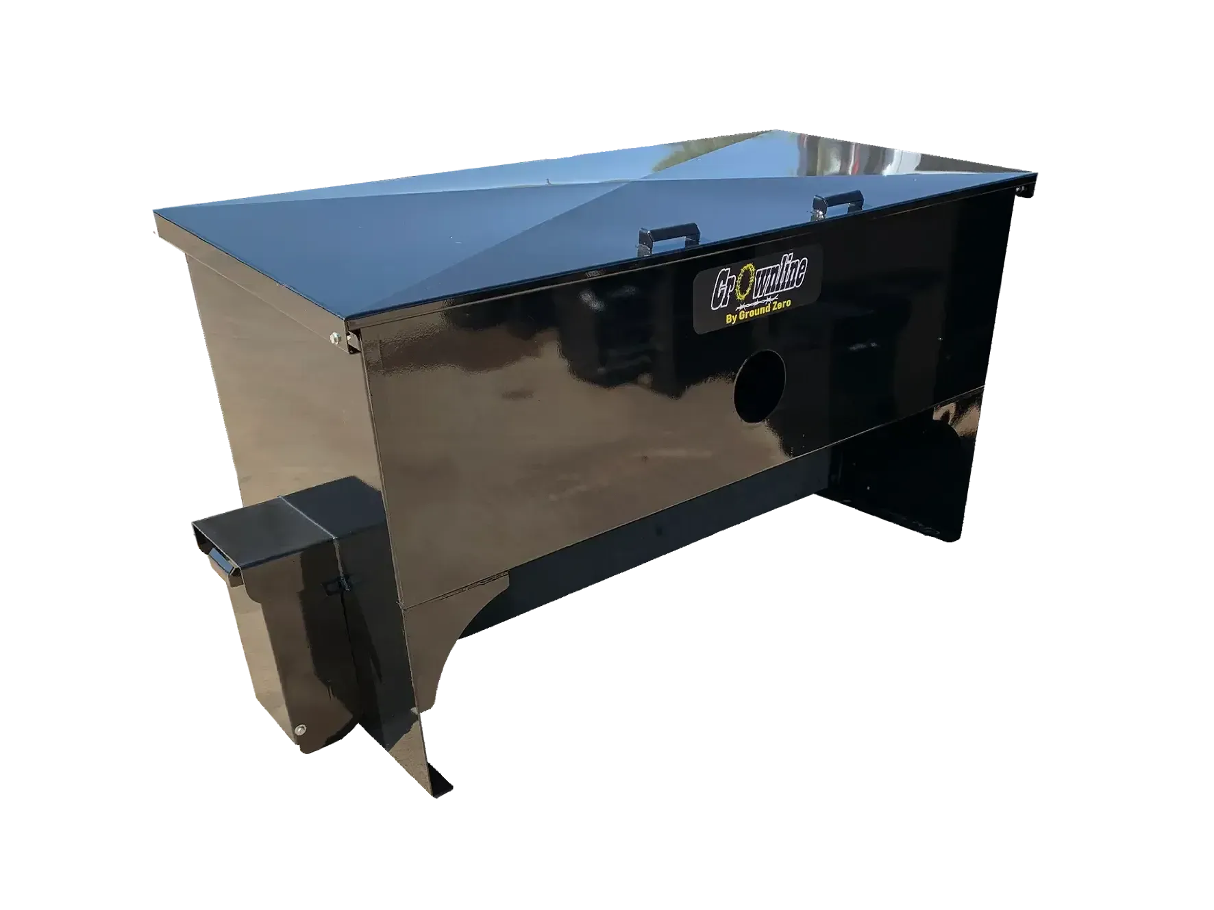 photo of Crownline cube feeder