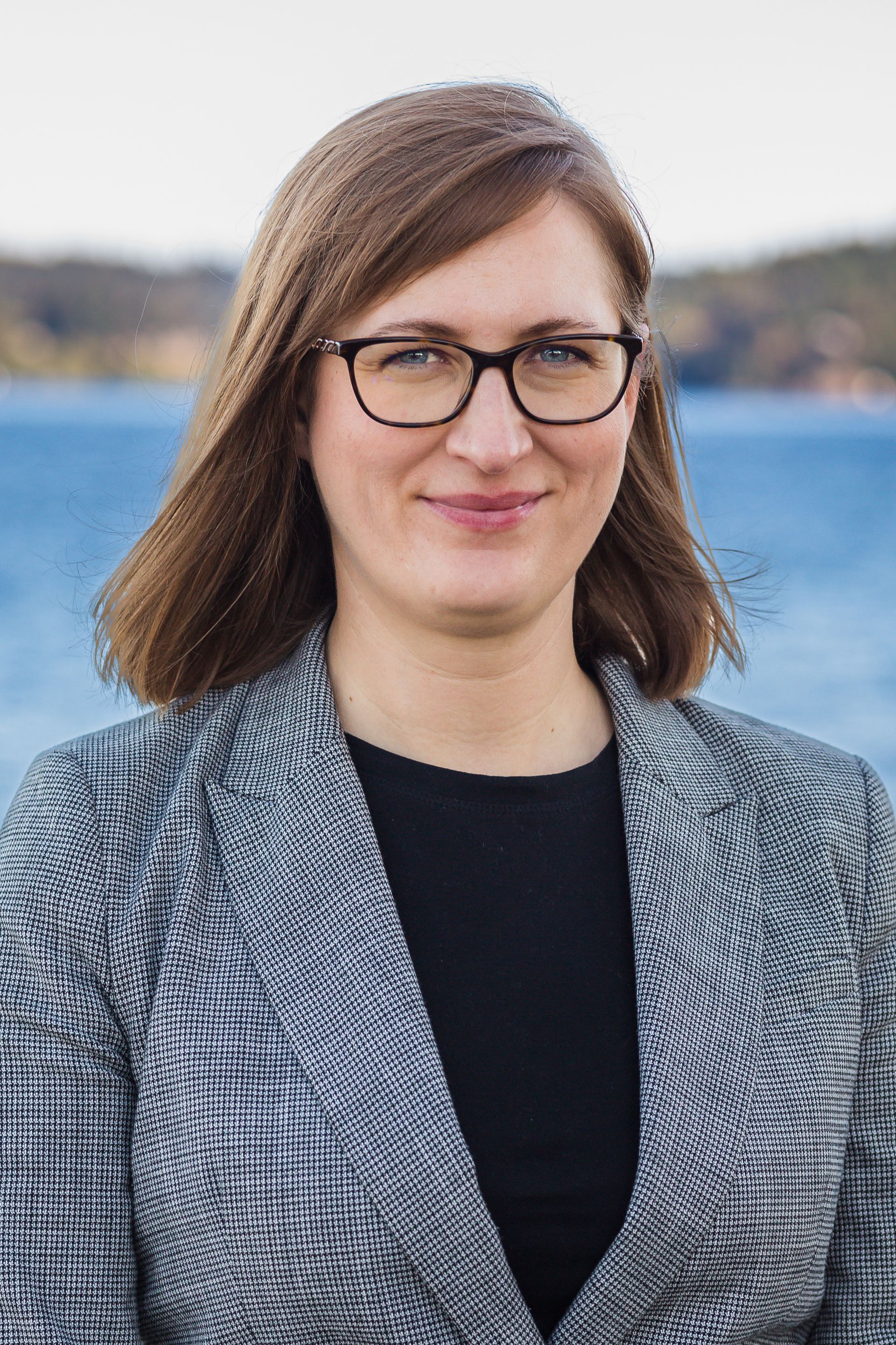 Robin Havelaar Family law lawyer; child protection; adoptions; separation agreements; cohabitation agreements; uncontested divorces; Robin Havelaar; Campbell River lawyer; Adoption lawyer; divorce lawyer, TKS lawyer