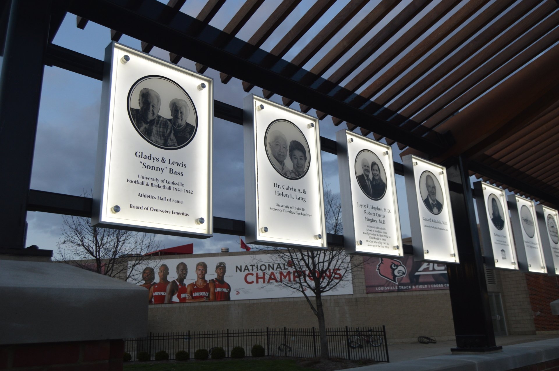 Custom Signs Lexington, KY ISG