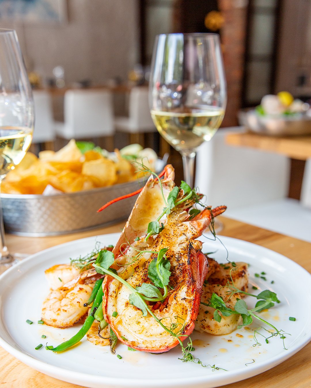 Gallery Mac's Raw Bar