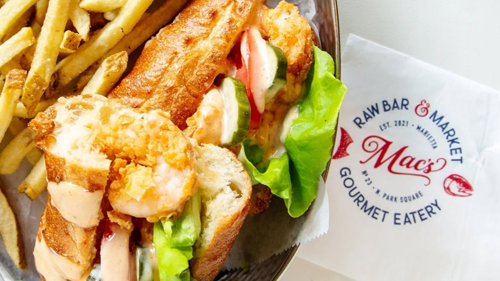 Macs Raw Bar Lobster Roll