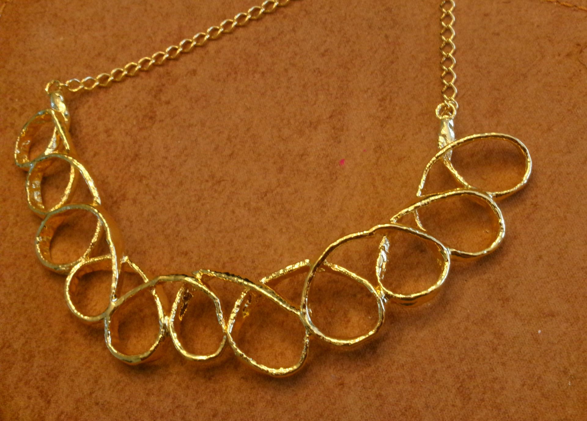 Orange (Loops) Necklace -Gold