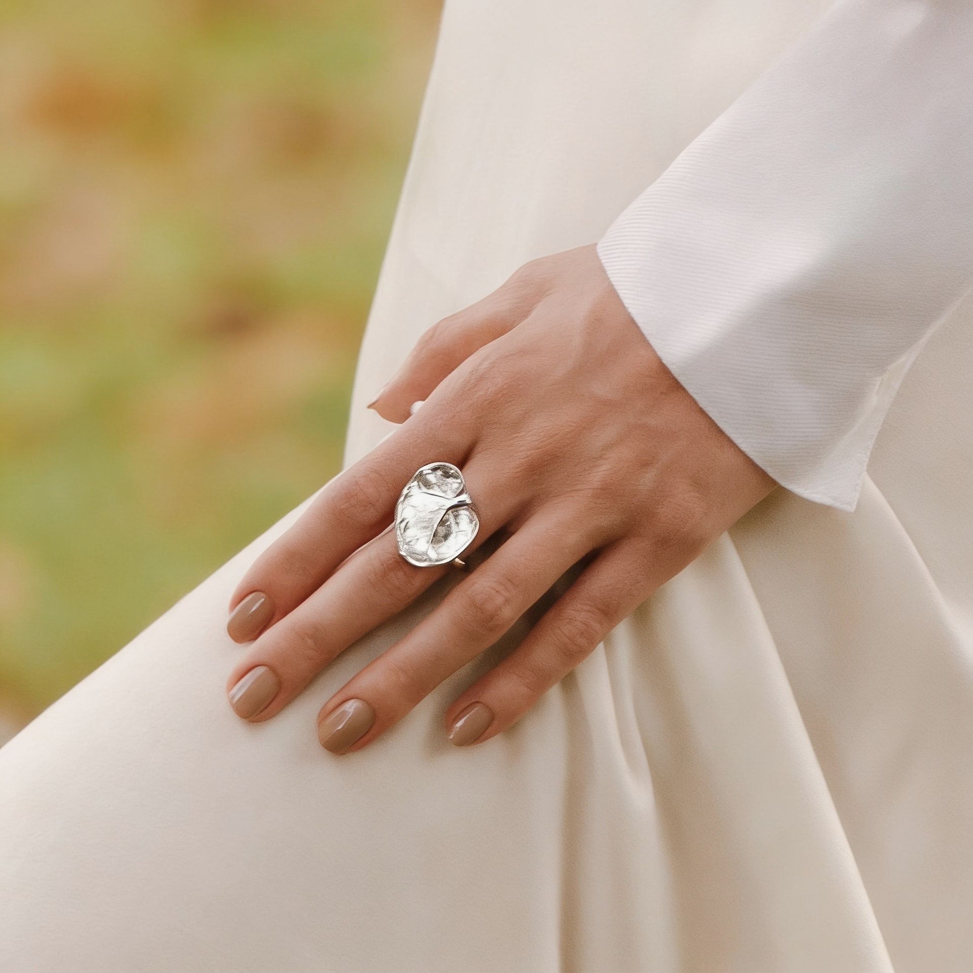 IMBE LEAF RING - SILVER