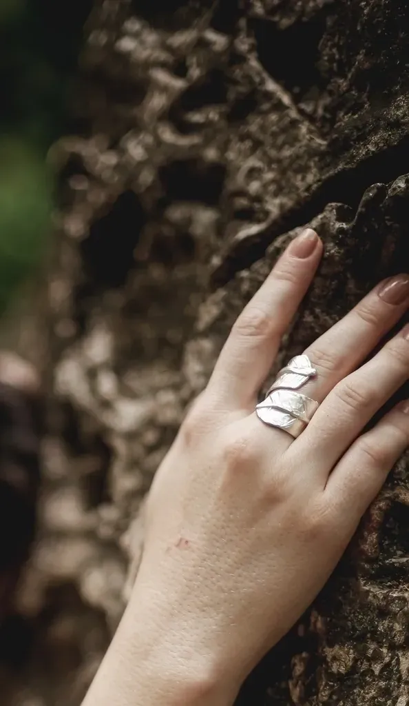 Guava Leaf Ring - Silver
