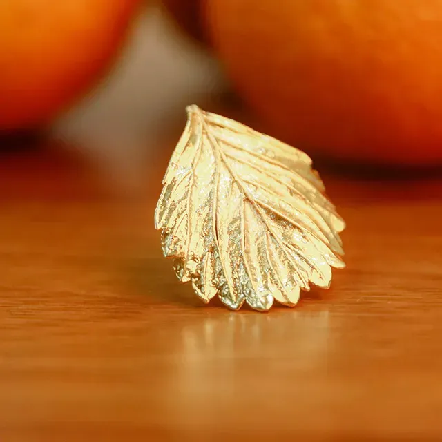18K Gold-Plated Real Strawberry Leaf Ring