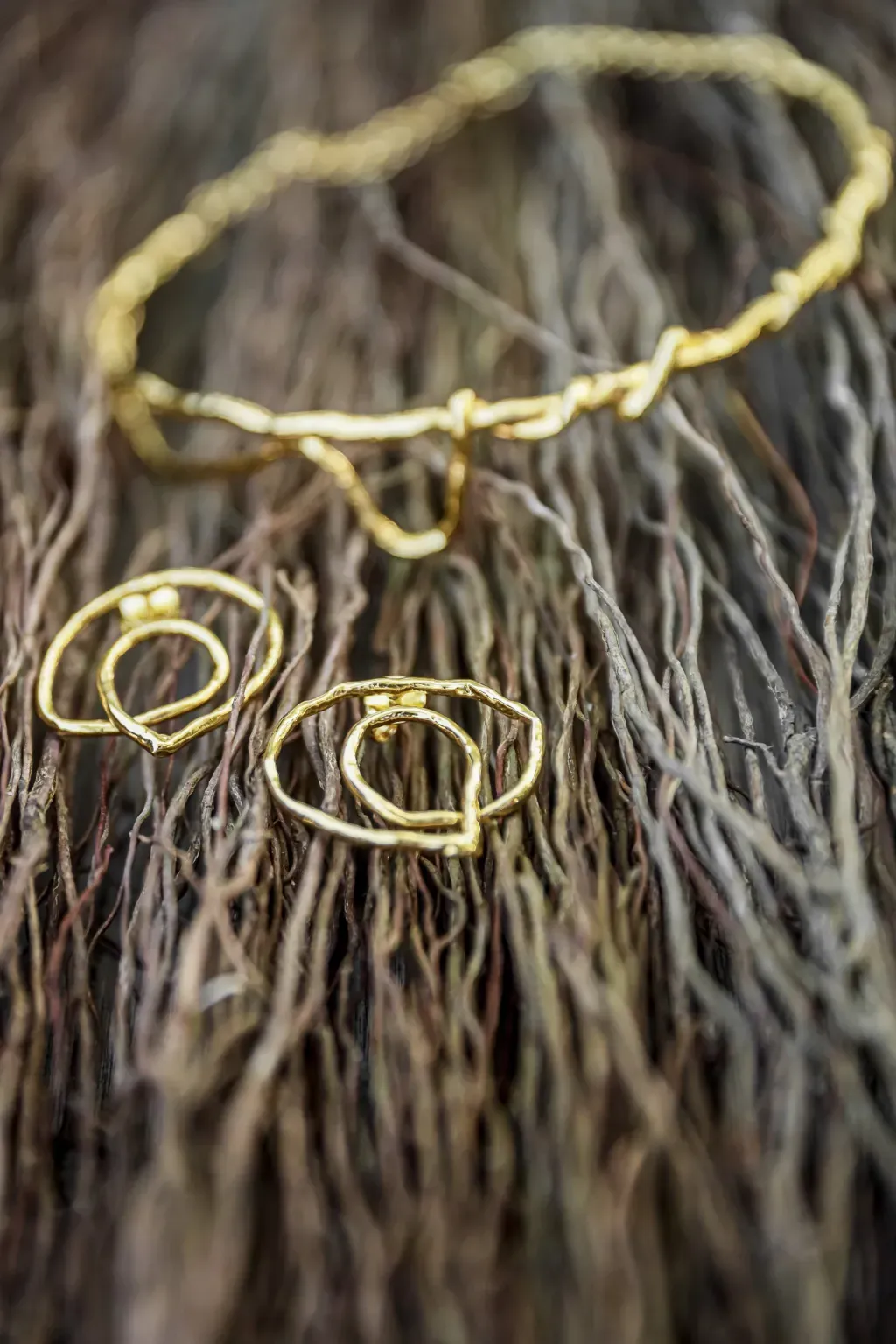 Root Circle Earring - Gold