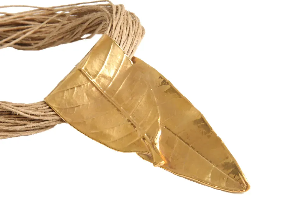 Mango Leaf Necklace - Gold