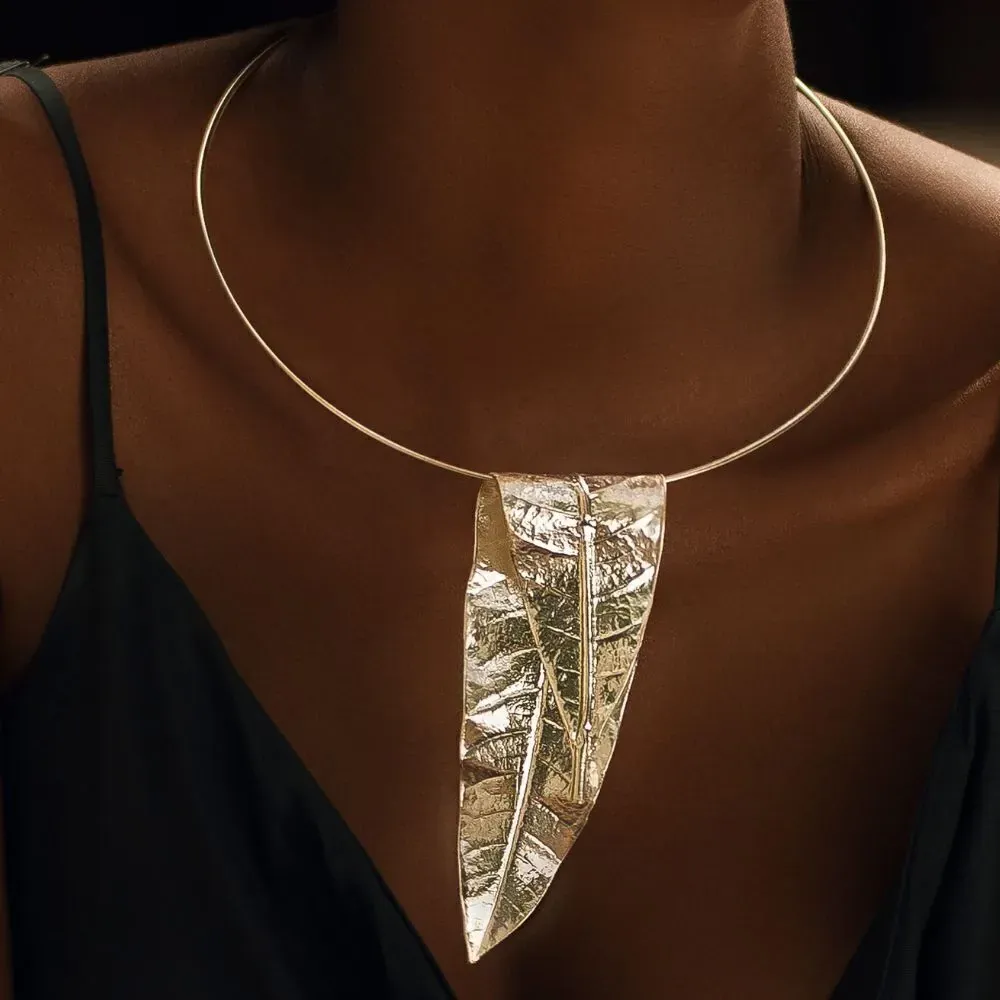 Mango Leaf Necklace - Silver