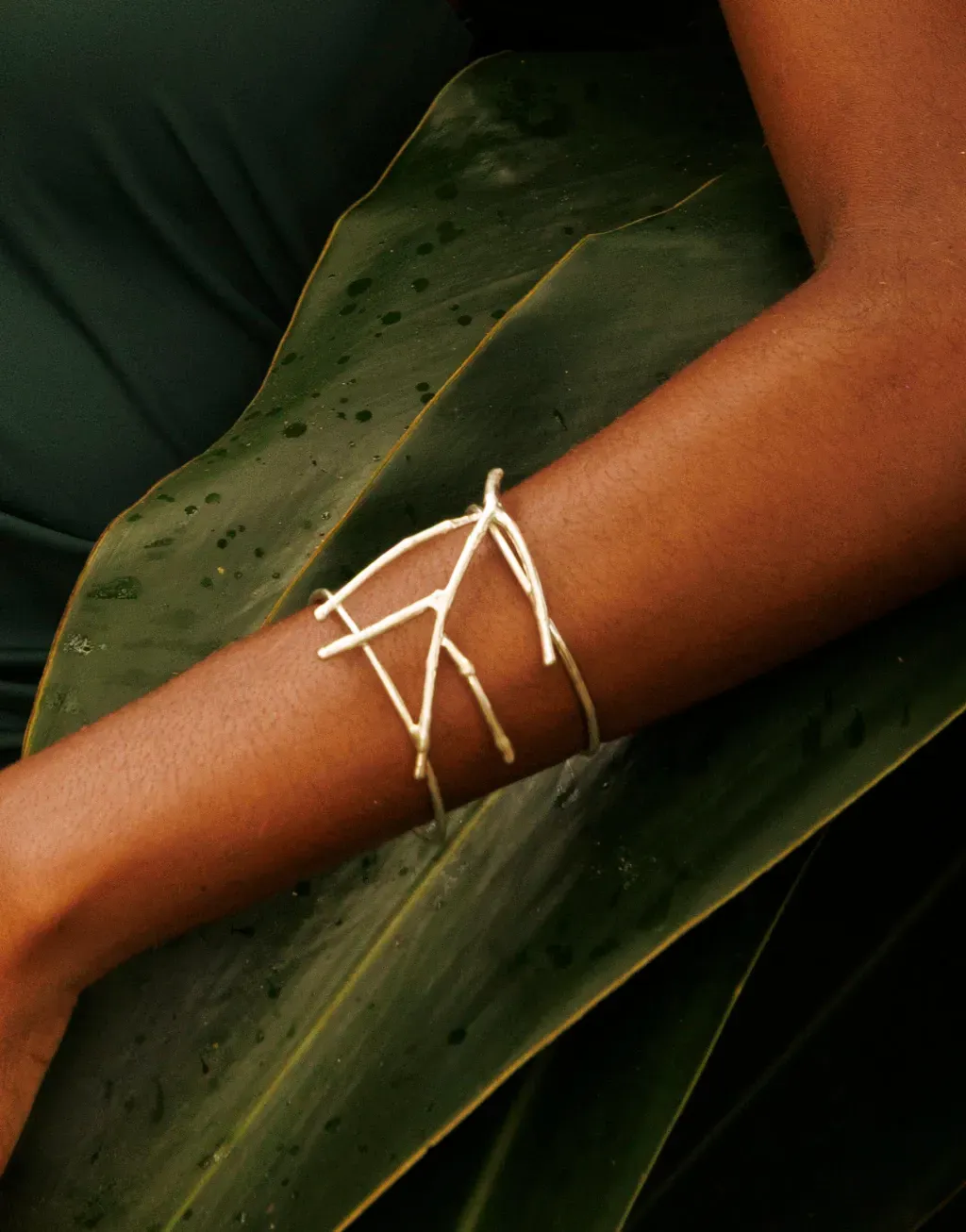 ELEVATION BRACELET - Gold