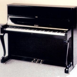 pianoforte Petrof nero