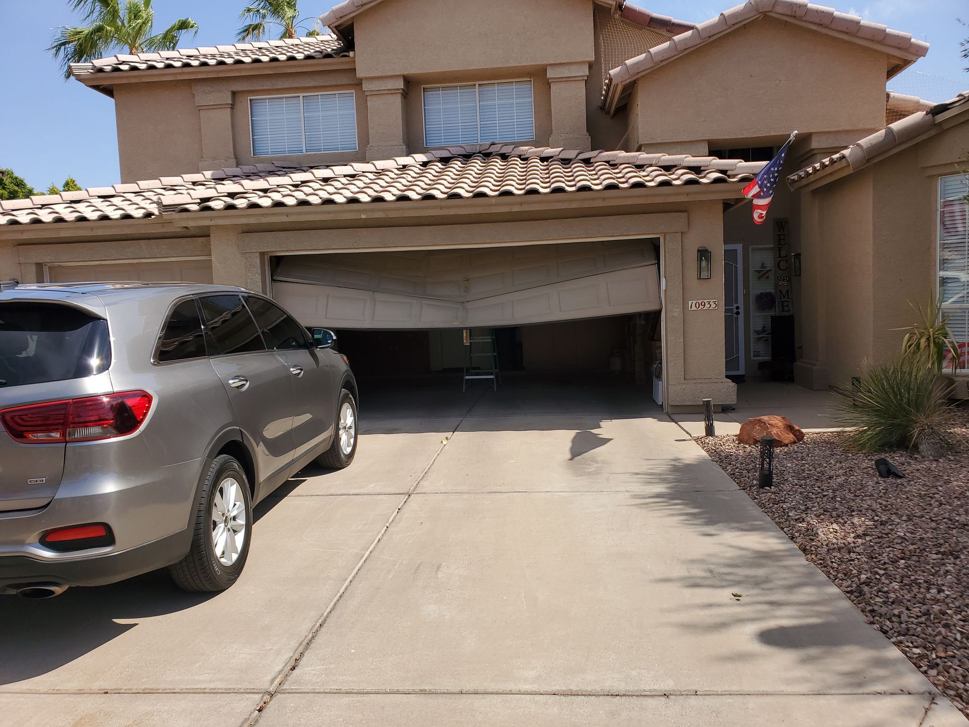 Residential-garage-door-service-Buckeye-az