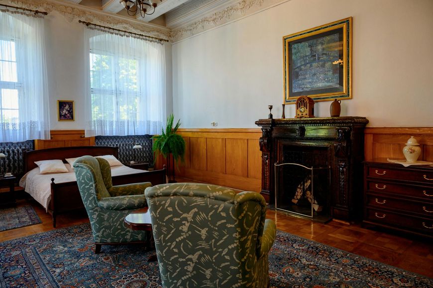 couches, sofas