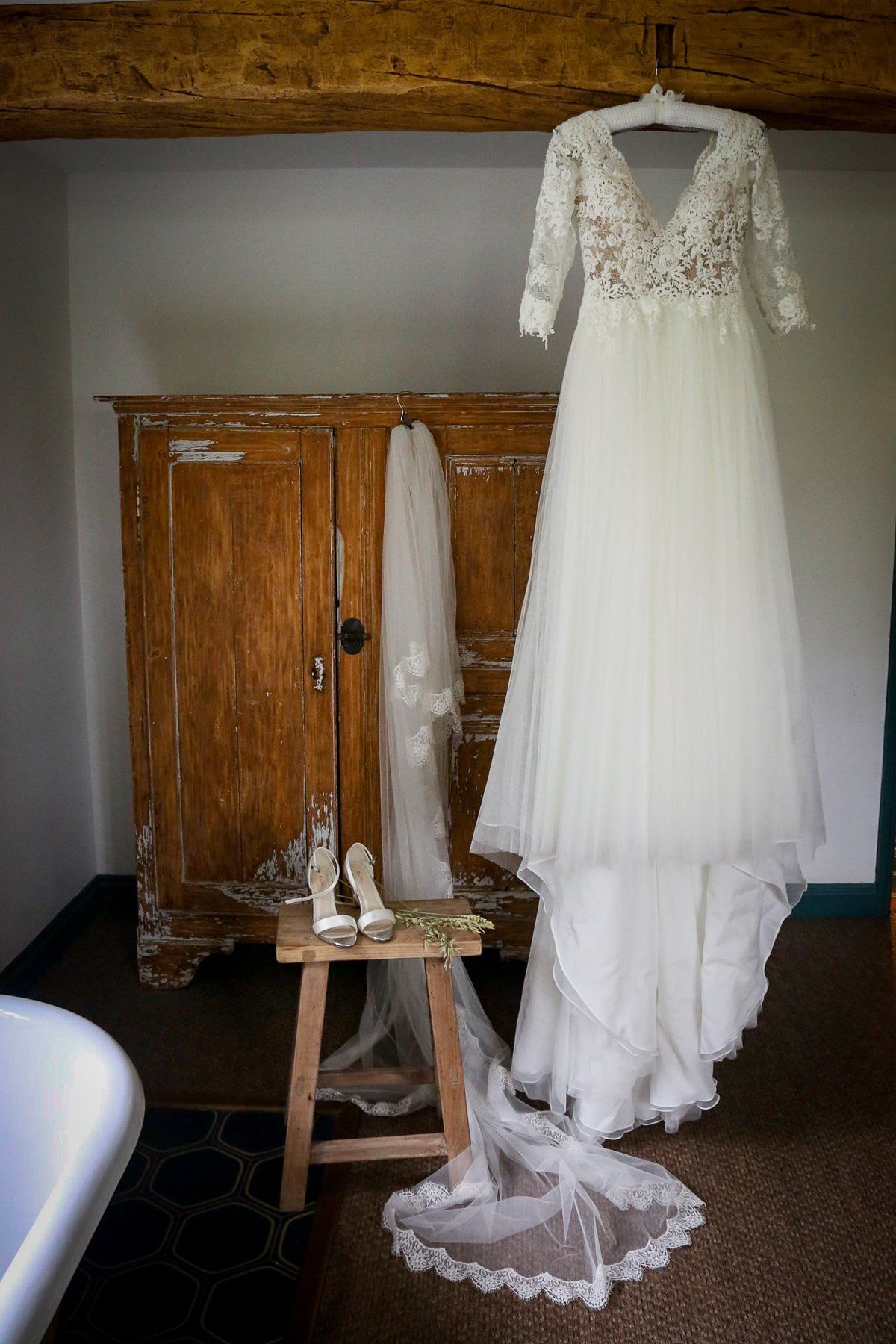 wedding dress
