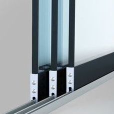 Een 3 spoor glazen schuifwand