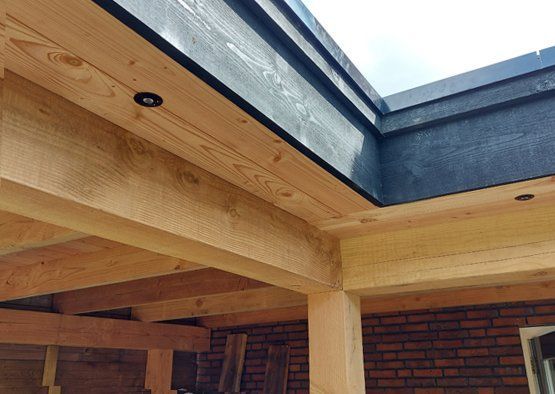 Gesloten overstek met led spots