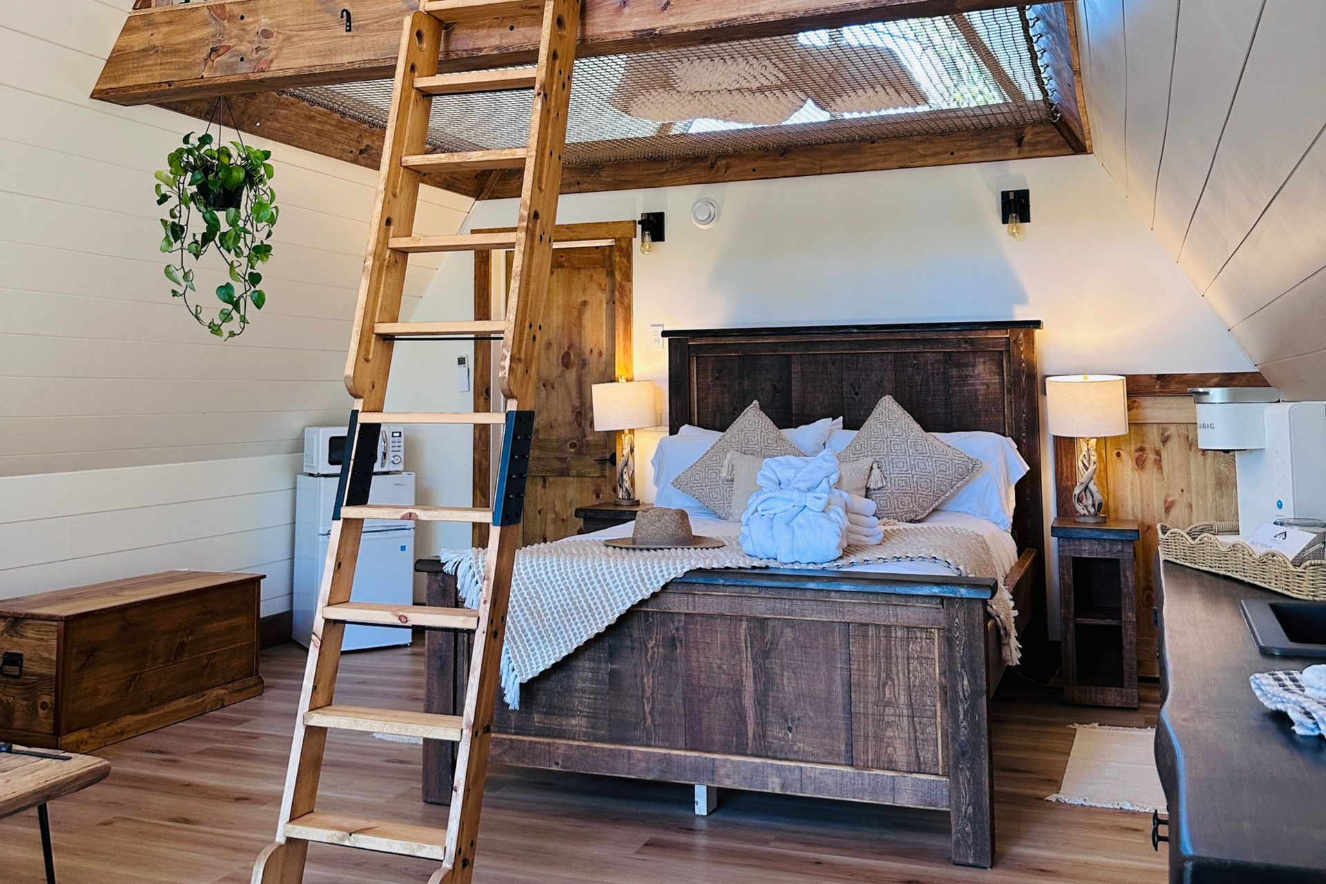 glamping at Whispering springs in Ontario