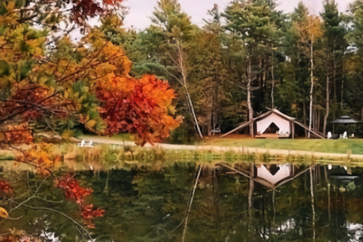 Fall glamping in Ontario