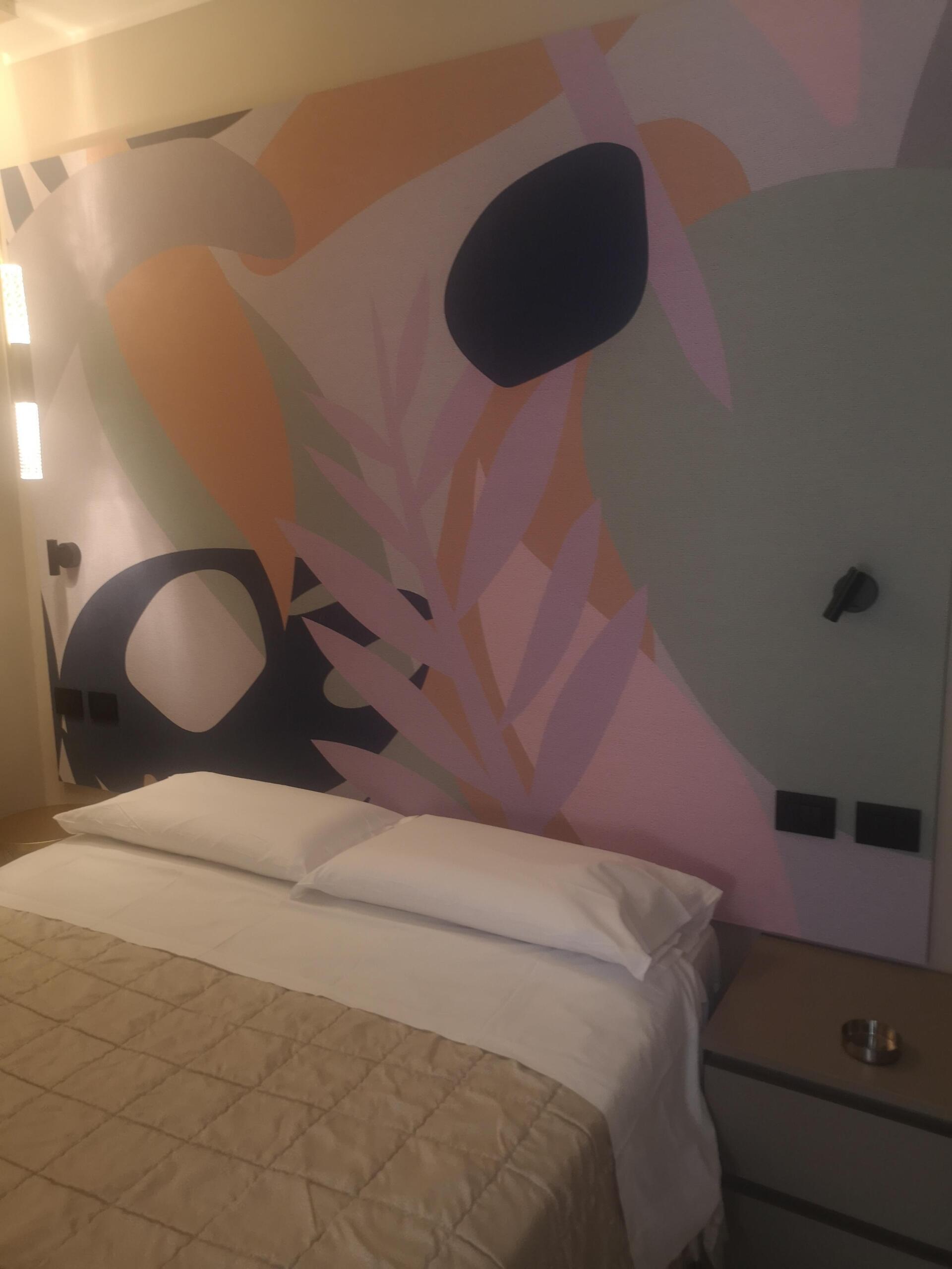 camera con murales