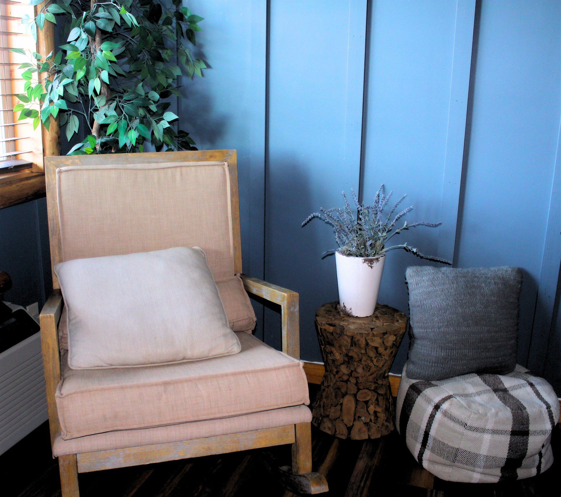 Anglers Lodge Room