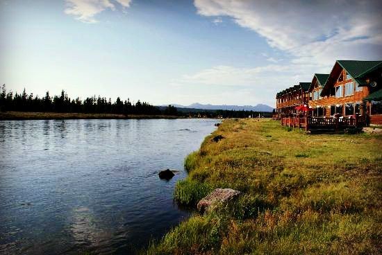Angler's Lodge 
