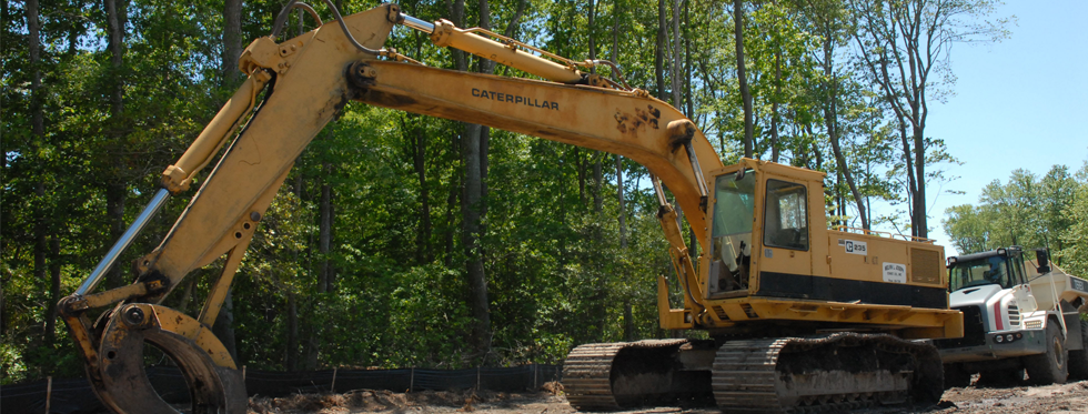 caterpillar excavating equipment
