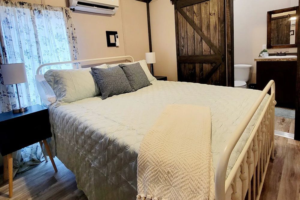 Theodore Alabama Cabin Rental Bedroom