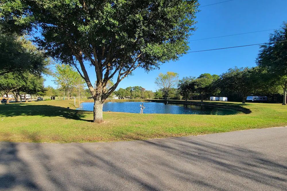 Theodore Alabama Cabin Rental With pond