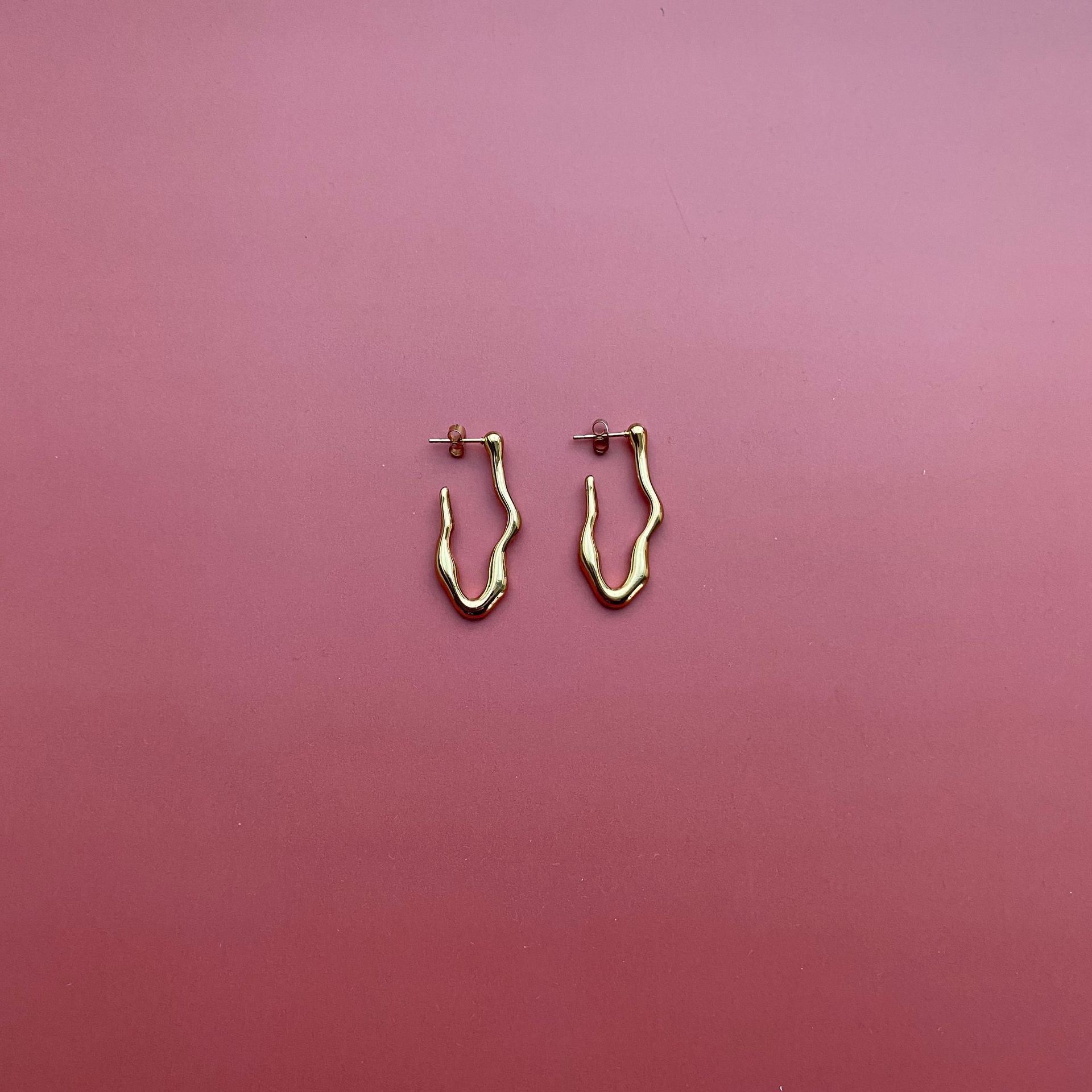 Wavy gold