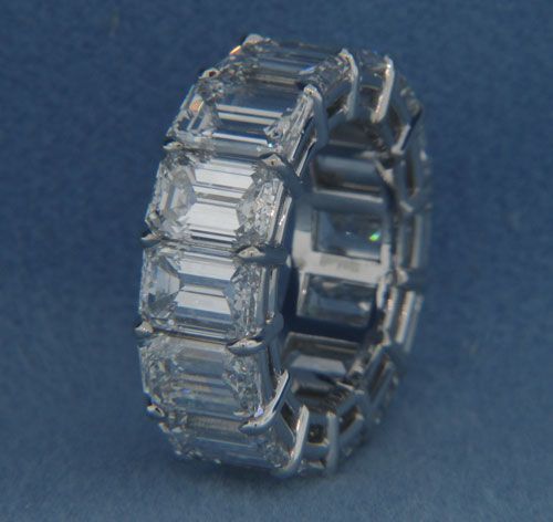 WB2643 Diamond Wedding Ring