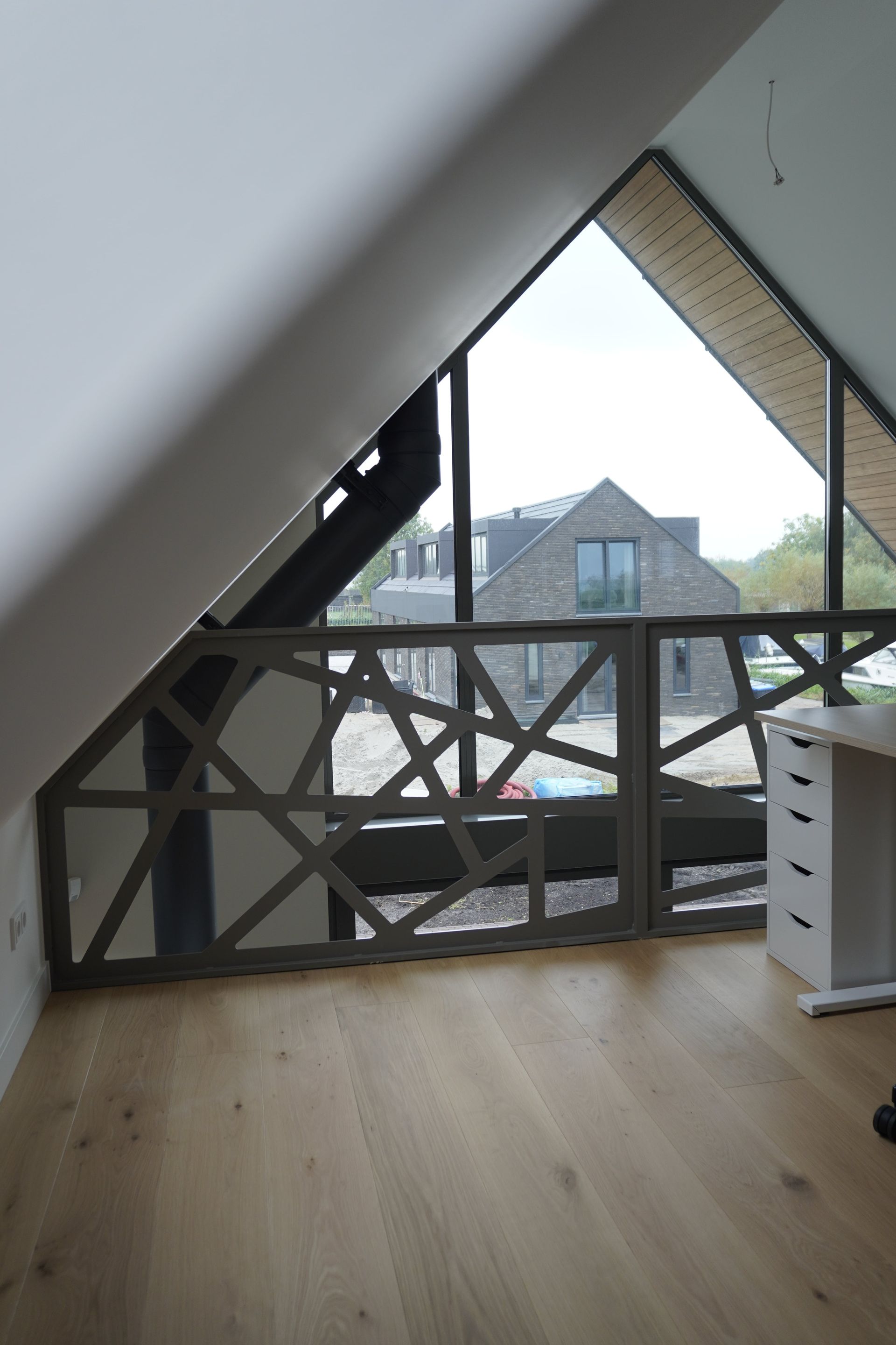 Stalen balustrade met design patroon op maat gemaakt Hollemans Homesteel