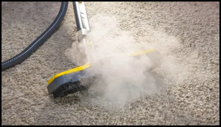 Steam cleaning machine deep-cleaning carpet
