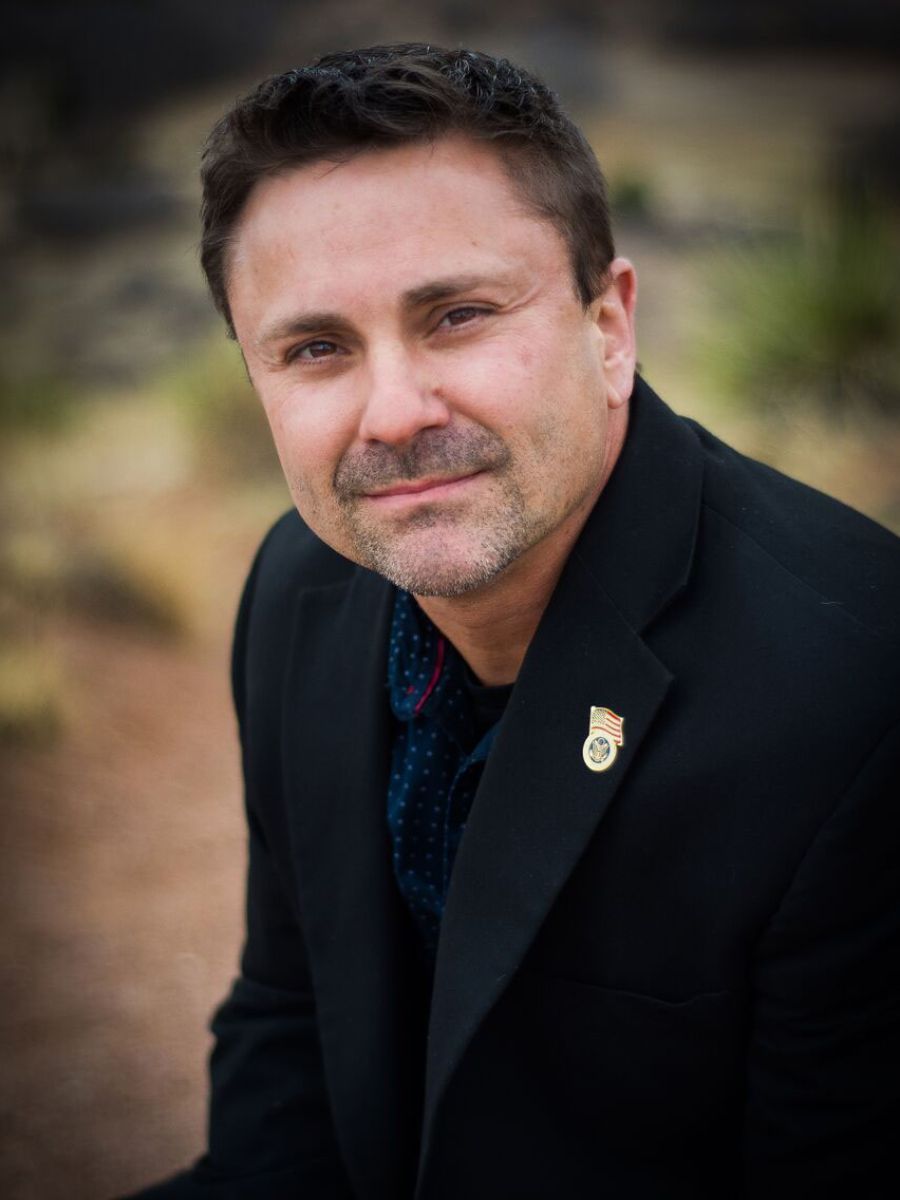 Bobby Landry headshot