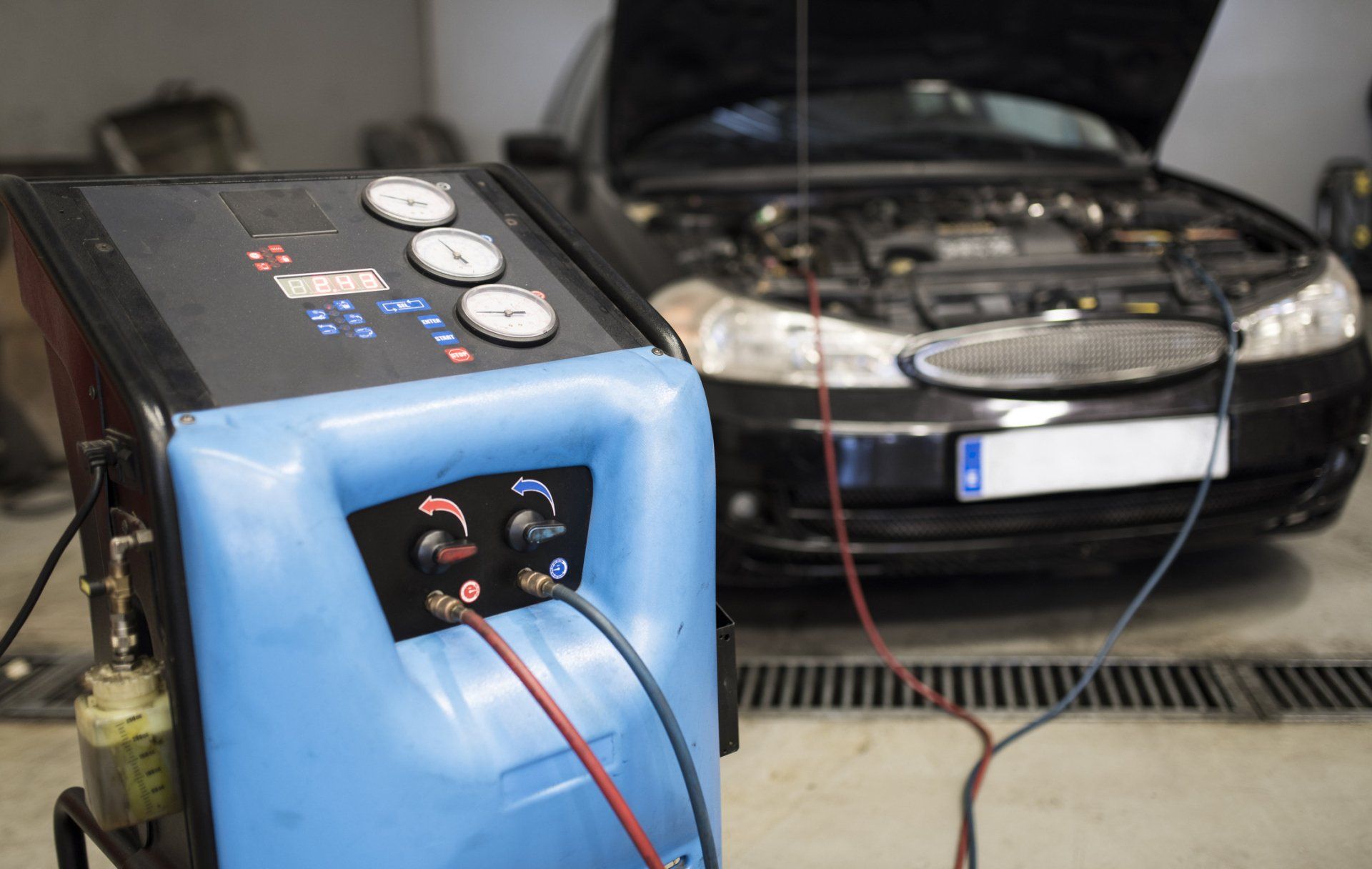 Air condition repair of car — Cleveland, OH — Jason's Automotive Inc. Air condition repair of car — Cleveland, OH — Jason's Automotive Inc.
