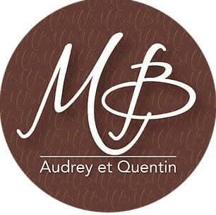 Un logo pour une entreprise appelée audrey et quentin
