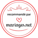 Un cercle rouge avec les mots « recommandé par mariages.net » et un cœur au milieu.