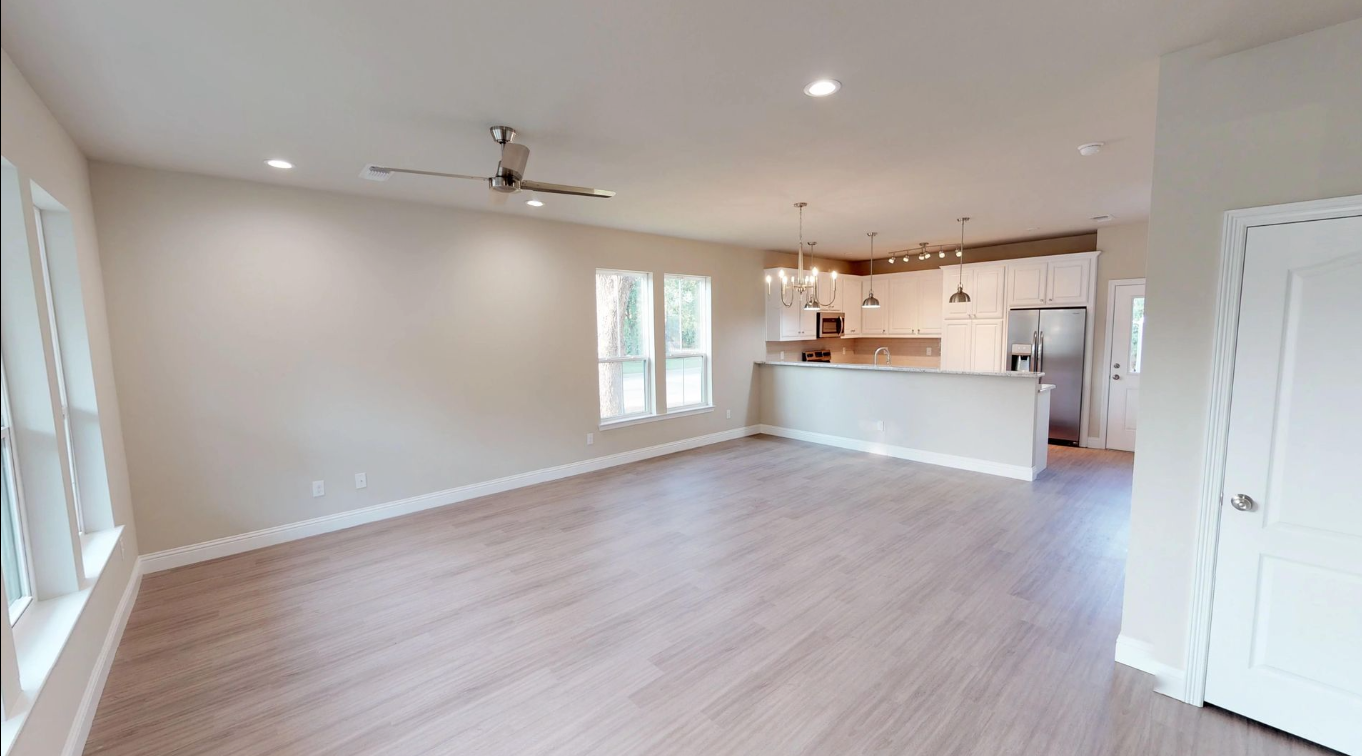 1003 Ave. A