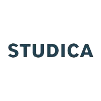 Det er et logo for en virksomhed, der hedder studica.
