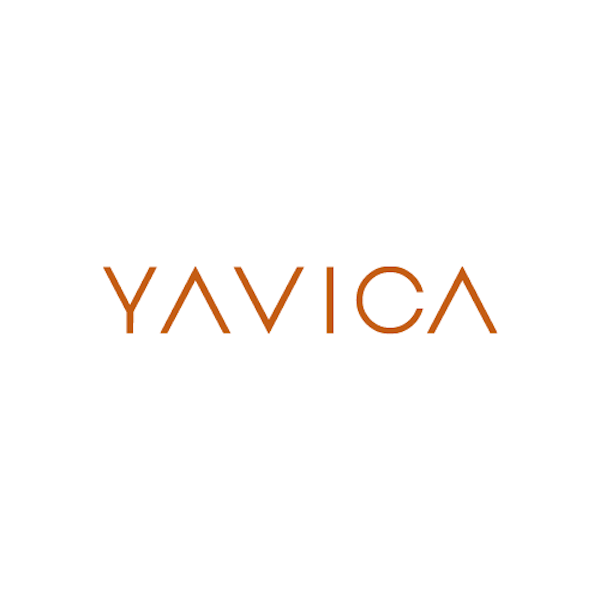 Et logo for yavica på en hvid baggrund