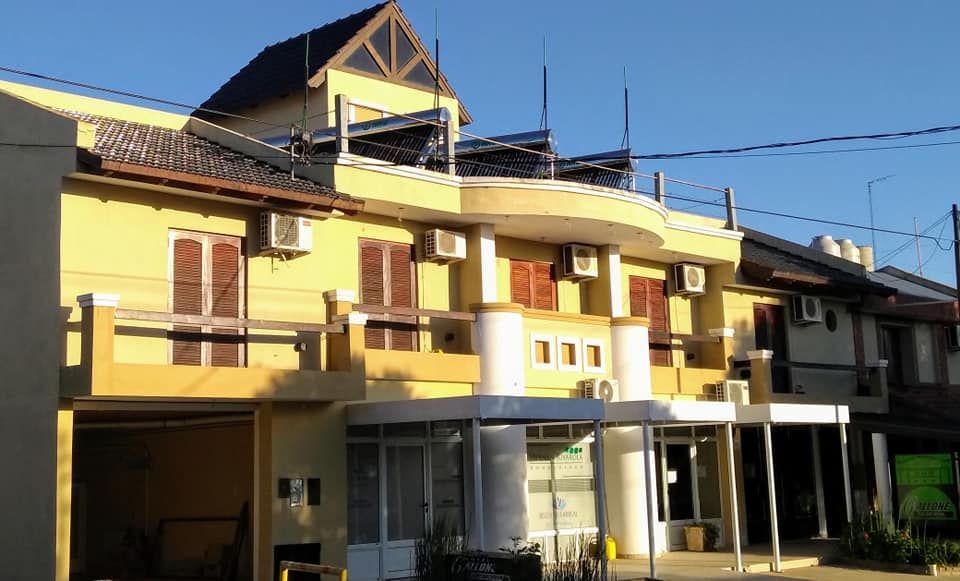 Hotel Memorial y Apart, alojamiento en Alejando Roca.