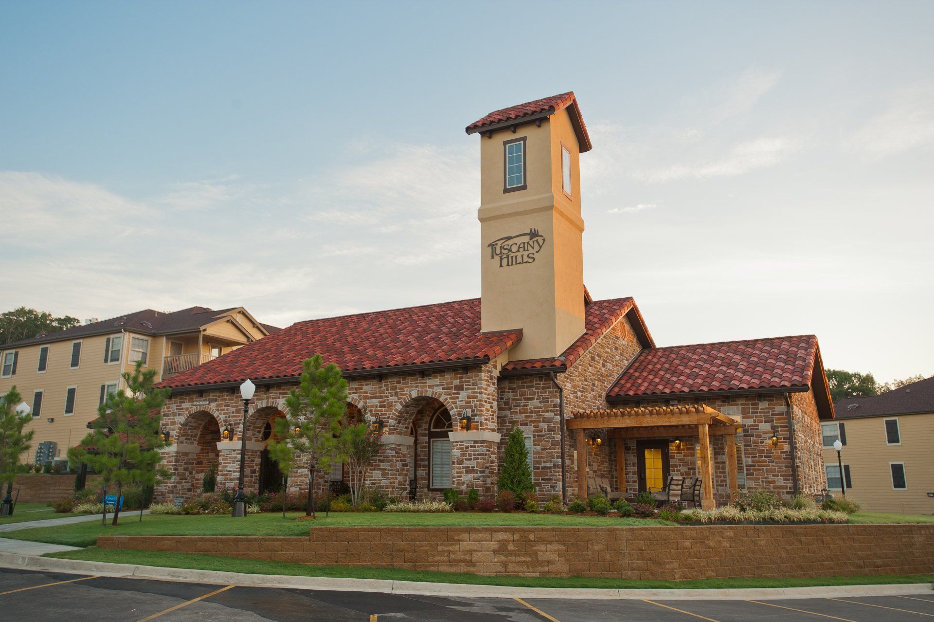 Tuscany hills exterior
