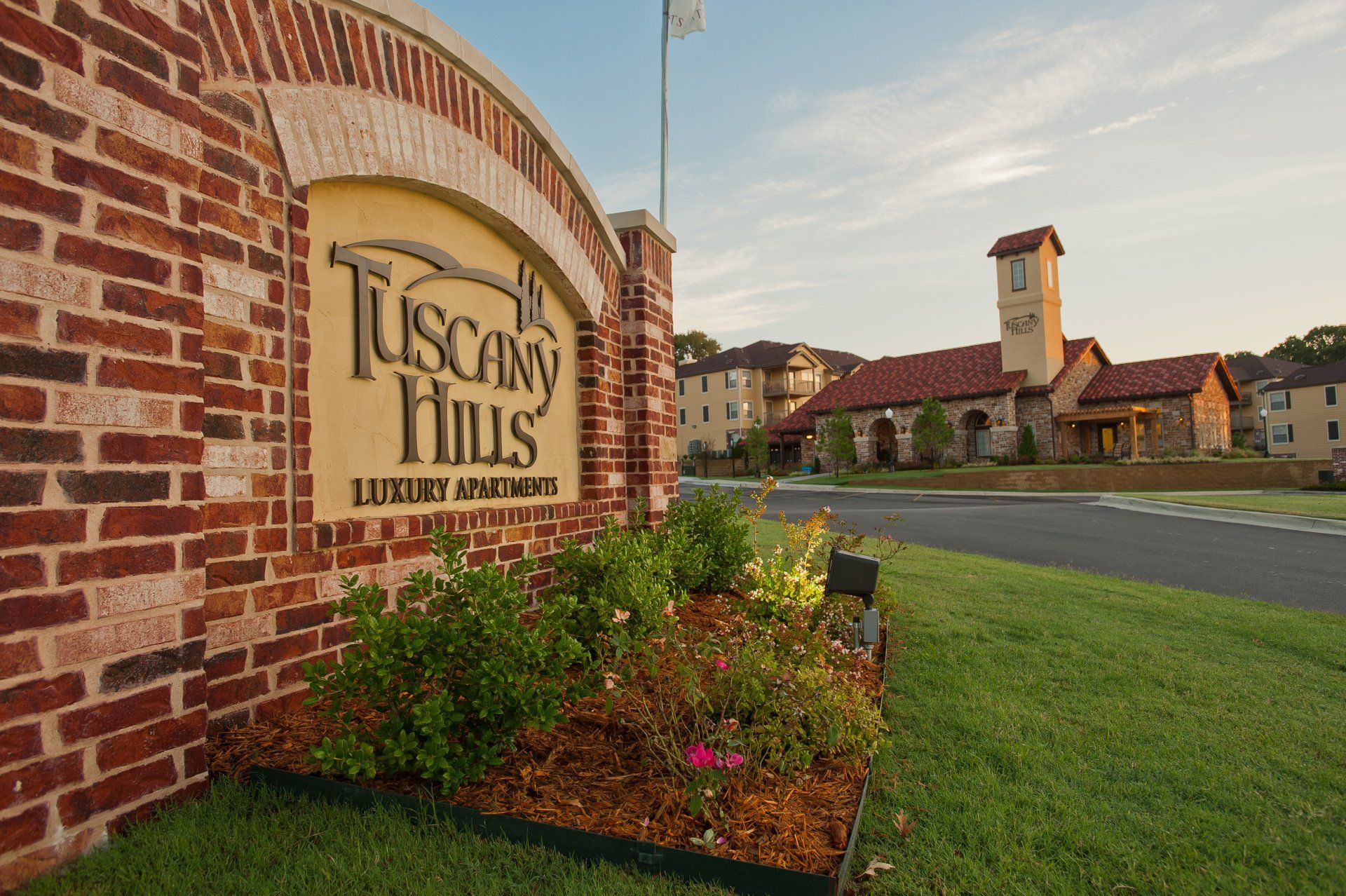 Tuscany hills exterior