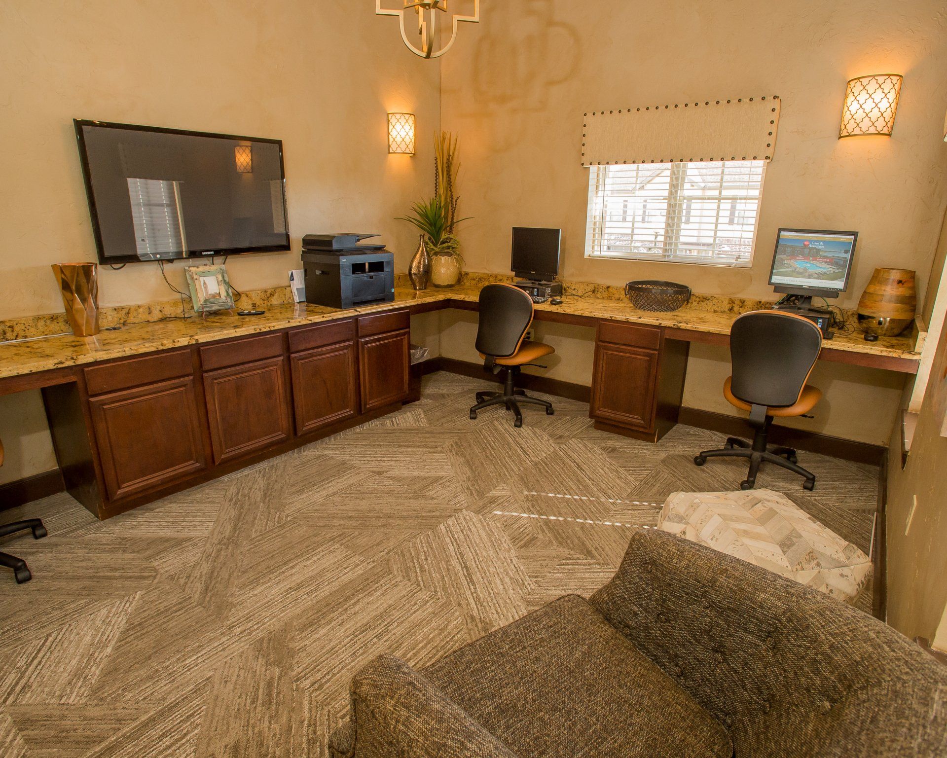 computer lounge area
